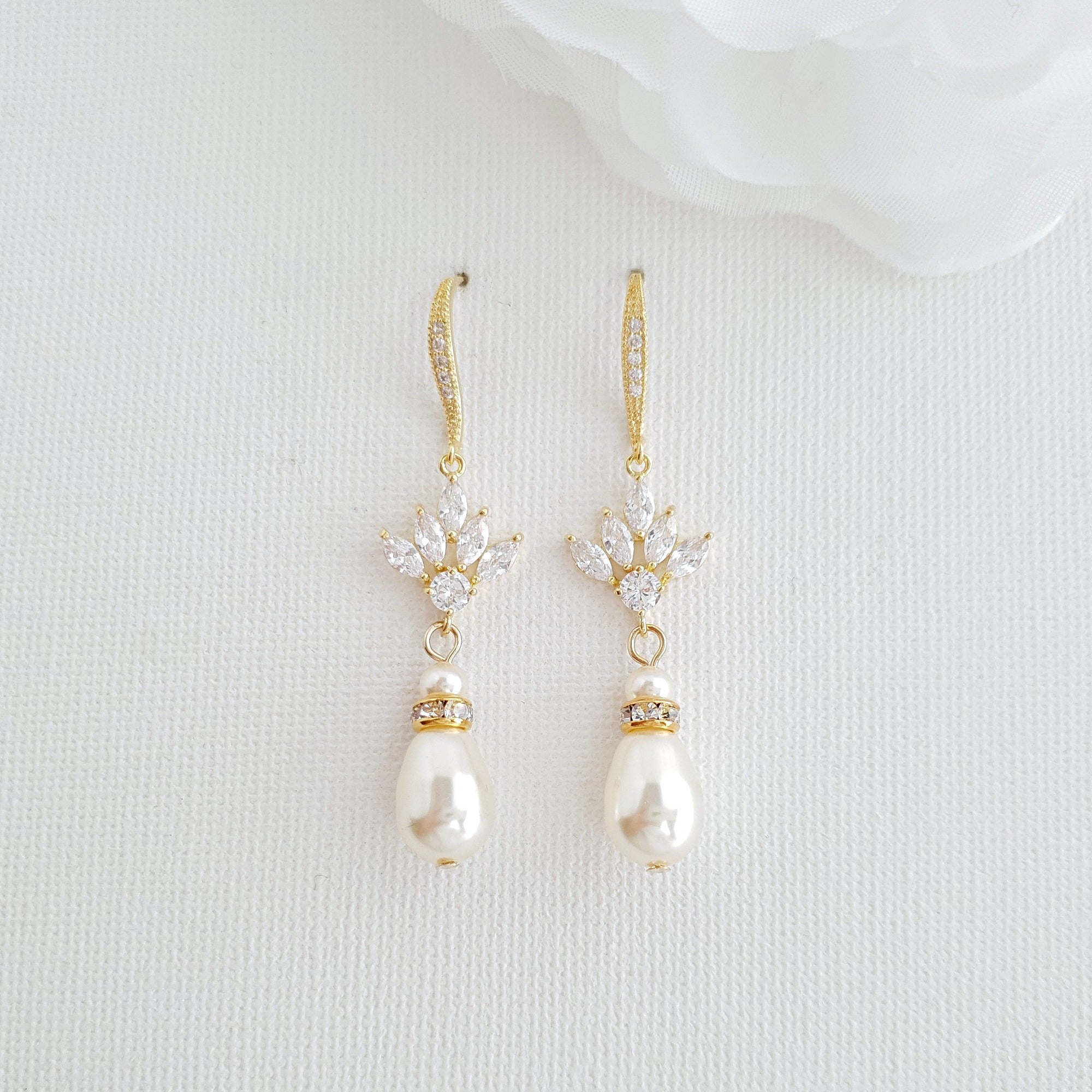 Pearl Dangle Earrings